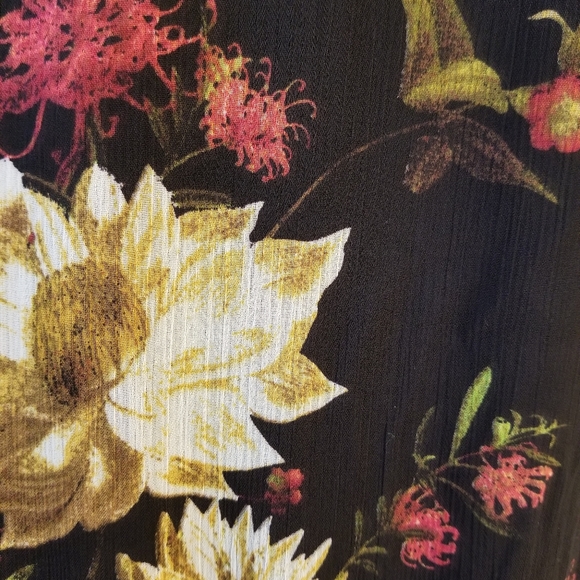 Moody Floral Dress - Picture 4 of 5